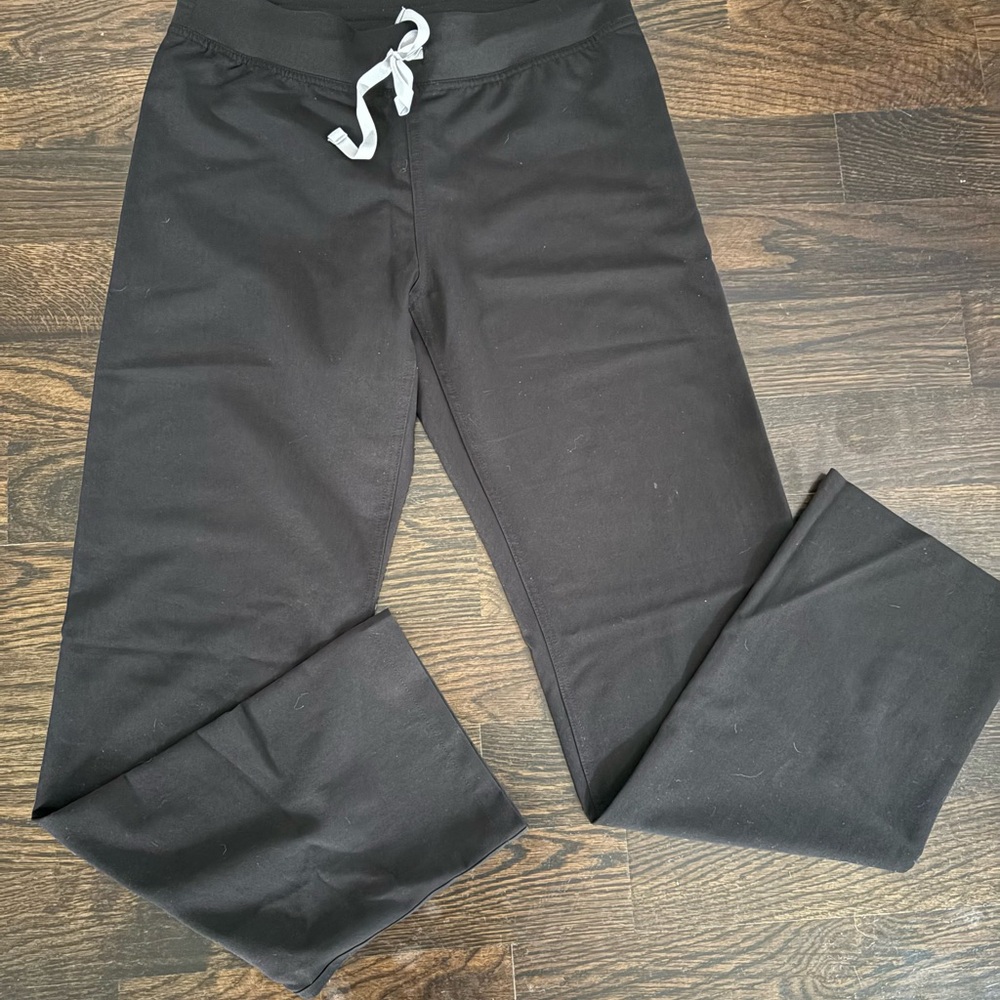 FIGS Scrub Pants